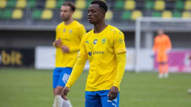 Раймонд Овусу / ФК Металлист 1925 Раймонд Овусу / ФК Металлист 1925