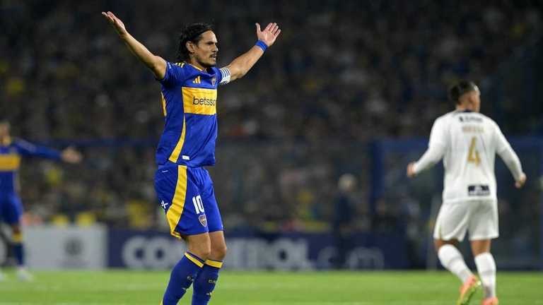 Эдинсон Кавани / Фото JUAN MABROMATA/AFP via Getty Images