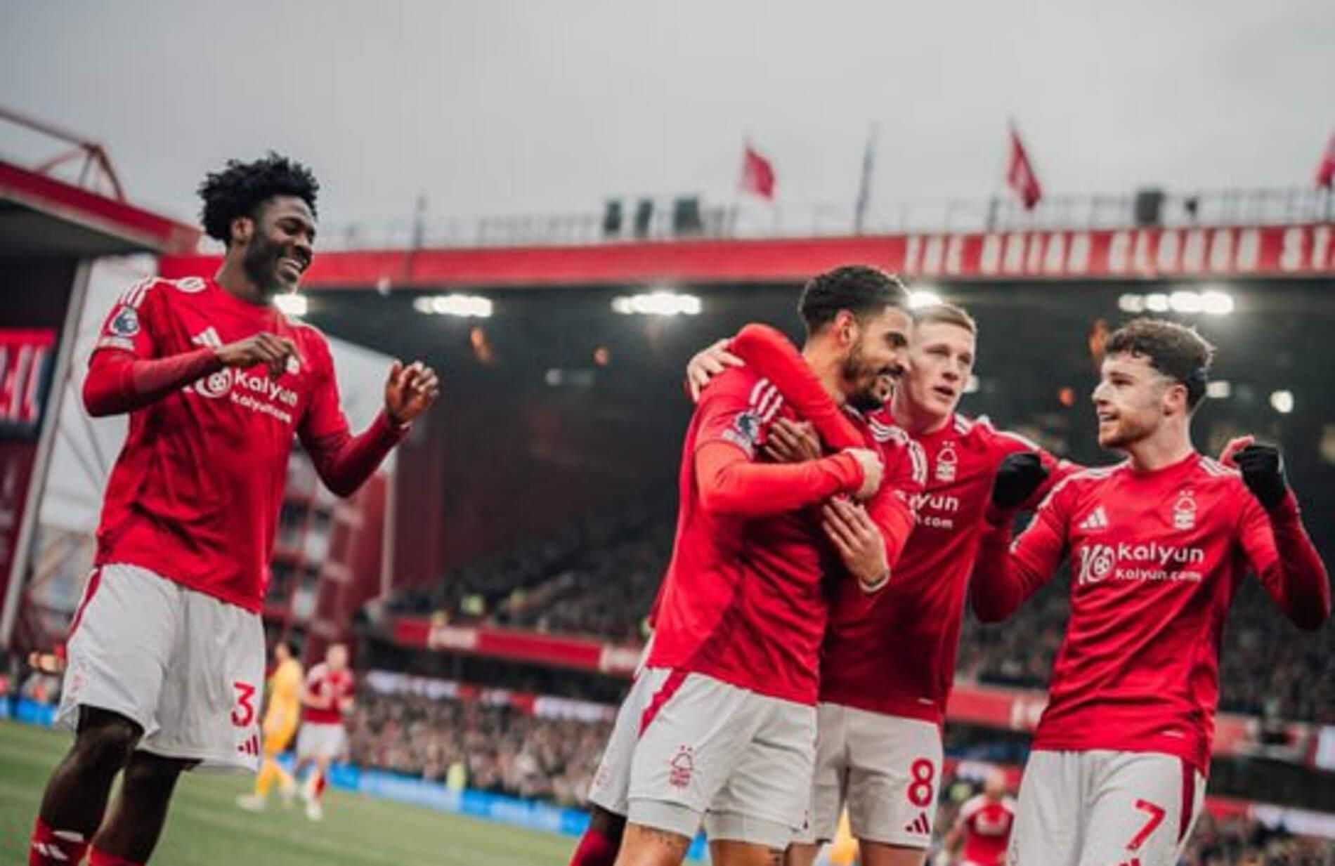 Игроки Ноттингема / Фото с Х