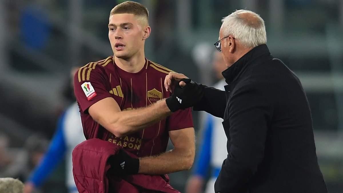 Артем Довбик (слева) / Getty Images