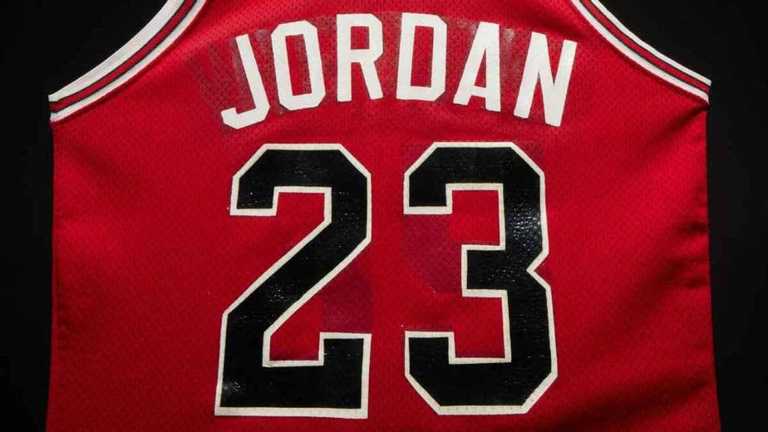 Лот аукціону Sotheby's /скріншот Лот аукціону Sotheby's /скріншот