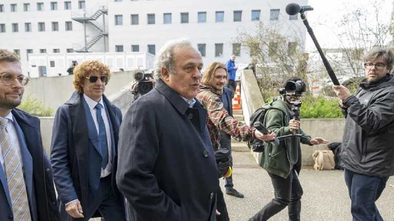 Платіні прямує до суду / Фото EFE/EPA/Urs Flueeler Платіні прямує до суду / Фото EFE/EPA/Urs Flueeler