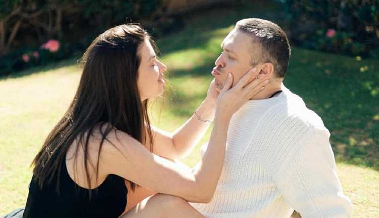 Олександр Усик з дружиною / Фото instagram.com/usyk_kate1505 Олександр Усик з дружиною / Фото instagram.com/usyk_kate1505