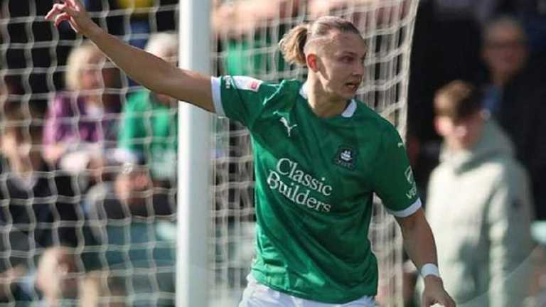 Максим Таловеров / ФК Плимут Максим Таловеров / ФК Плимут