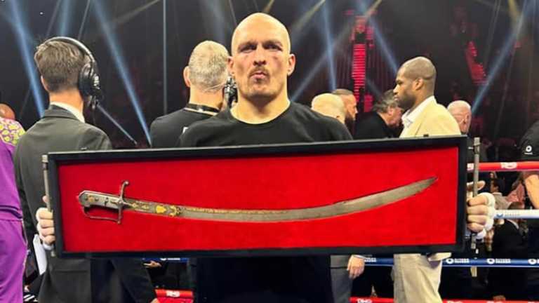 Олександр Усик / Фото іnstagram.com/usykaa Олександр Усик / Фото іnstagram.com/usykaa