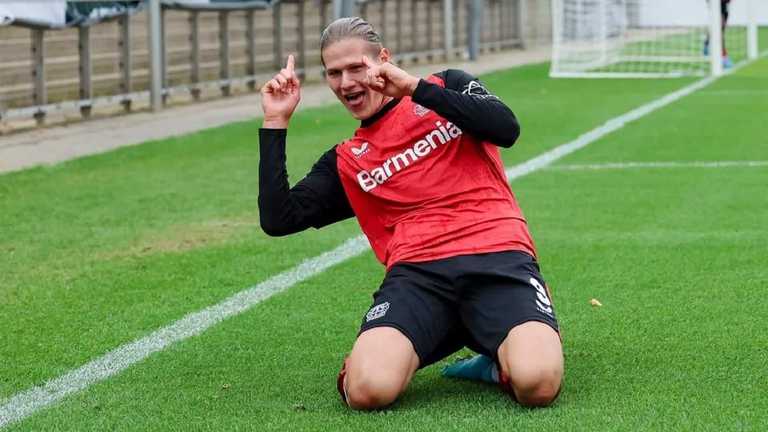 Артем Степанов / IMAGO/Marco Steinbrenner/DeFodi Images Артем Степанов / IMAGO/Marco Steinbrenner/DeFodi Images