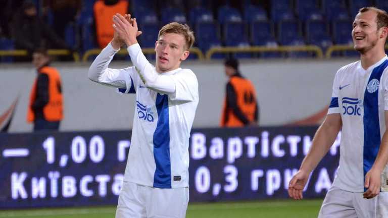 Лучкевич у формі Дніпра (ліворуч) / ФК Дніпро Лучкевич у формі Дніпра (ліворуч) / ФК Дніпро