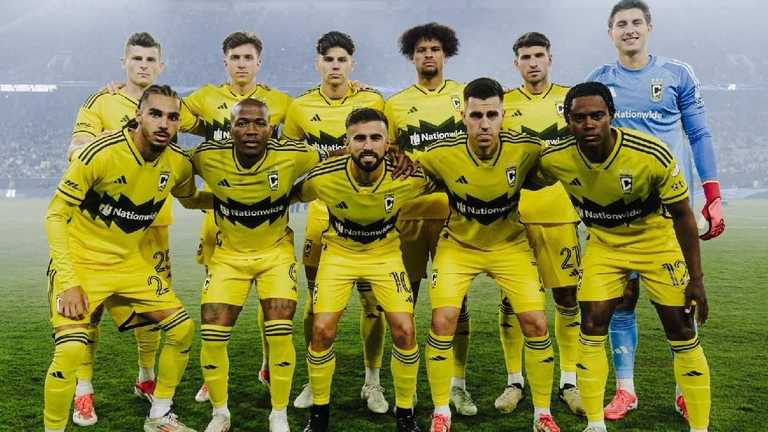 Євген Чеберко у складі Коламбус Крю / ФК Коламбус Крю Євген Чеберко у складі Коламбус Крю / ФК Коламбус Крю