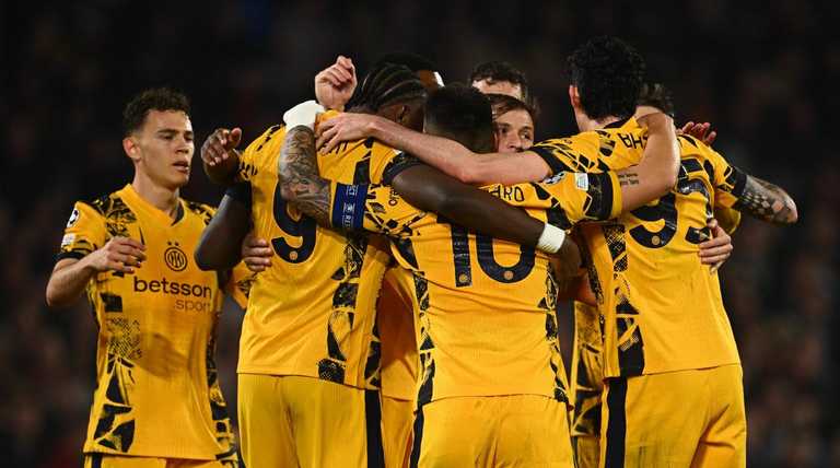 Игроки Интера / Фото ФК Интер Игроки Интера / Фото ФК Интер