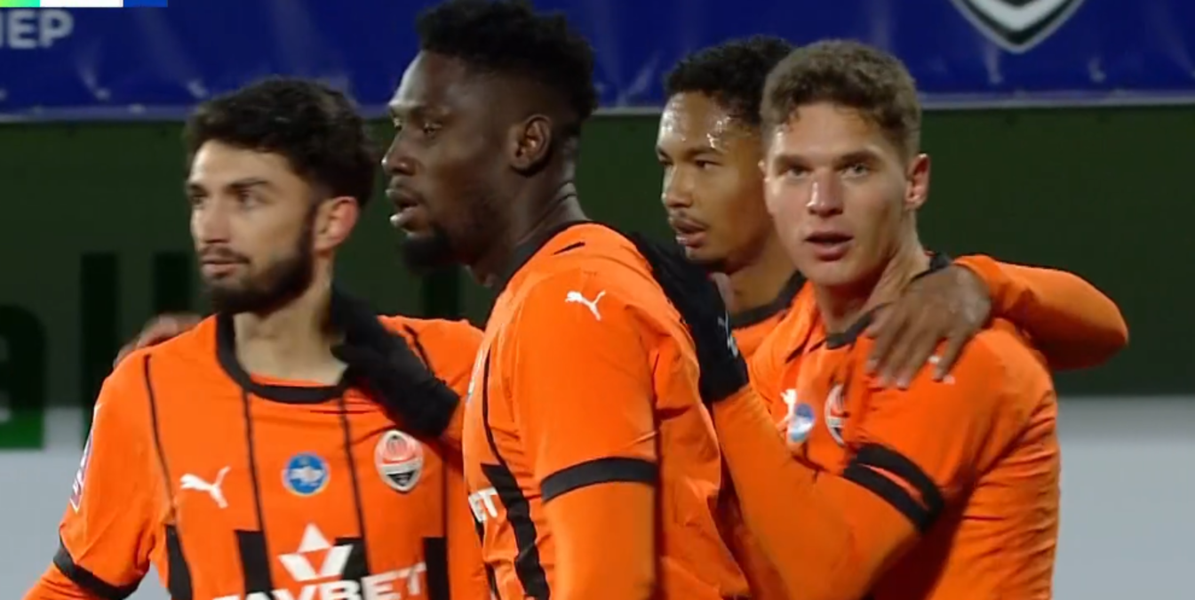 Гравці Шахтаря / Скріншот