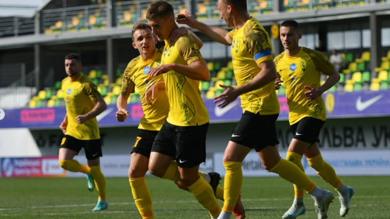 Игроки Левого Берега открыли счет в матче против Полесья / фото из Instgram Игроки Левого Берега открыли счет в матче против Полесья / фото из Instgram