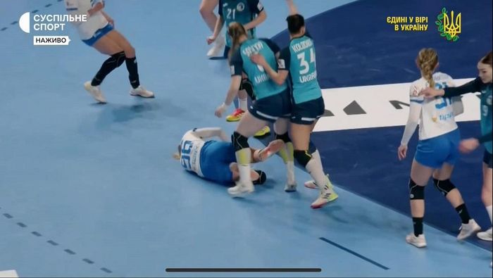 Жіноча збірна України з гандболу перемогла Чехію і перервала річну безвиграшну серію, але не вийшла на ЧС-2025