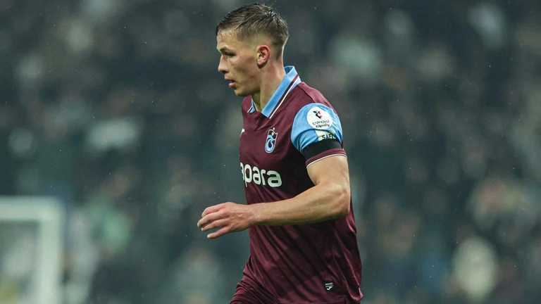 Даниил Сикан / фото: ФК Трабзонспор Даниил Сикан / фото: ФК Трабзонспор