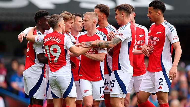 Игроки Арсенала / Фото Julian Finney/Getty Images Игроки Арсенала / Фото Julian Finney/Getty Images