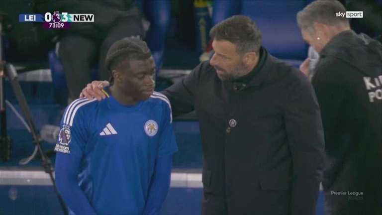 Джеремі Монга й Рууд Ван Ністерлой / Скріншот Джеремі Монга й Рууд Ван Ністерлой / Скріншот