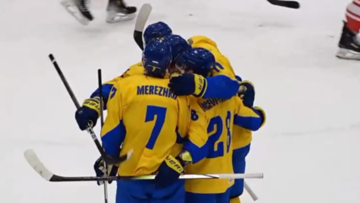 Гравці збірної України з хокею / Скріншот Гравці збірної України з хокею / Скріншот