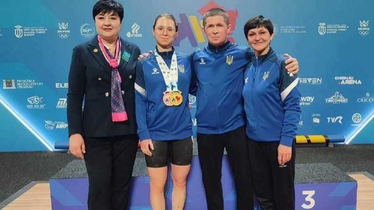 Ольга Івженко (з медалями) / Фото Міністерства молоді та спорту Ольга Івженко (з медалями) / Фото Міністерства молоді та спорту