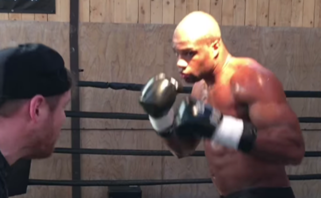 Дюбуа поражает формой во время подготовки к вероятному бою с Усиком – видео с тренировки
