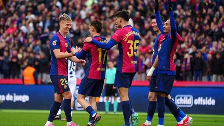 Рафінья з партнерами по Барселоні / фото: офіційний сайт Ла Ліги