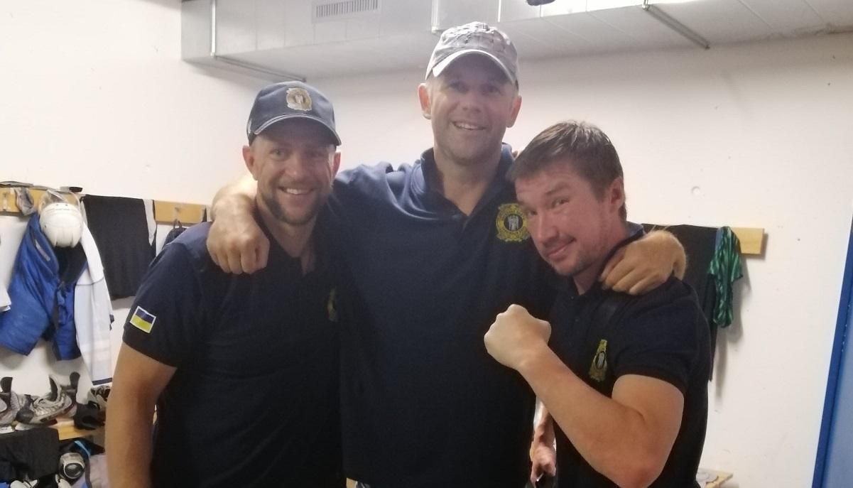 Андрій Срюбко (у центрі) / Фото з відкритих джерел