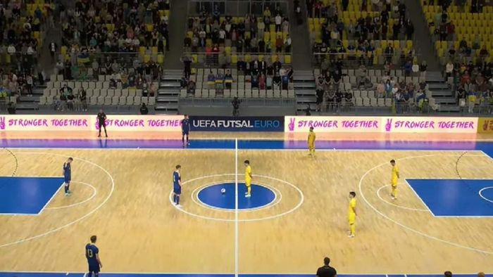 УЄФА заборонив хвилину мовчання перед матчем футзальній збірній України – команда Румунії відзничилась красивим вчинком