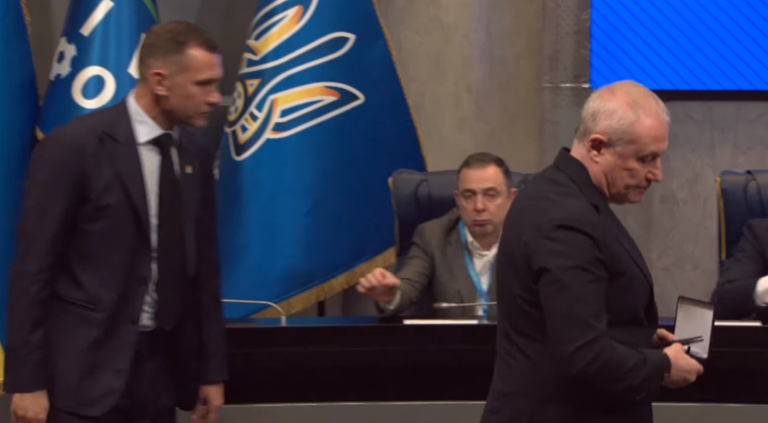 Андрій Шевченко й Григорій Суркіс / Скріншот