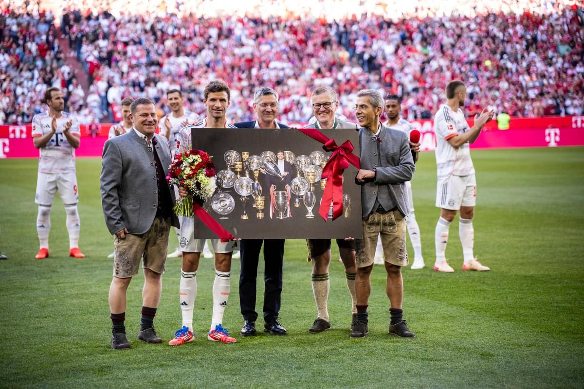 Баварія прощається з Томасом Мюллером / Kevin Voigt/GettyImages Баварія прощається з Томасом Мюллером / Kevin Voigt/GettyImages
