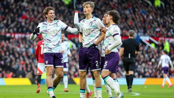 Реал подписал сенсационного одноклубника украинца с АПЛ – Романо раскрыл детали соглашения