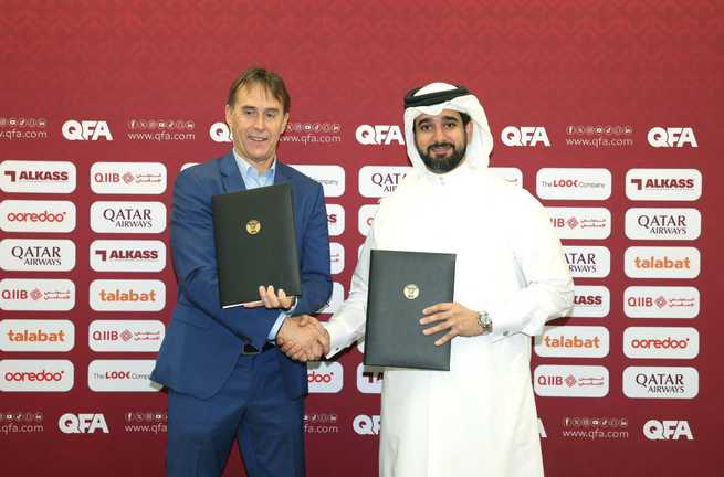 Лопетегі (ліворуч) / Фото з соцмереж збірної Катару