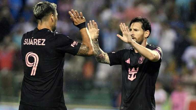 Луис Суарес и Лео Месси / фото: ORLANDO SIERRA/AFP via Getty Images Луис Суарес и Лео Месси / фото: ORLANDO SIERRA/AFP via Getty Images