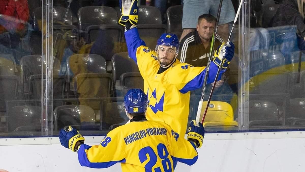 Виктор Захаров / Фото IIHF