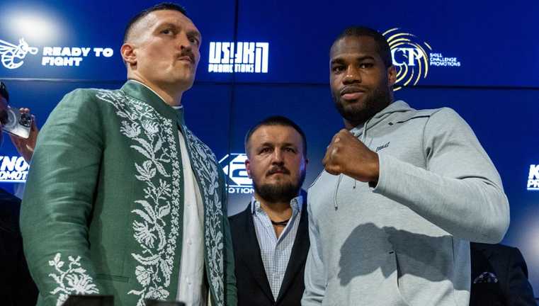 Усик і Дюбуа / Фото Getty Images
