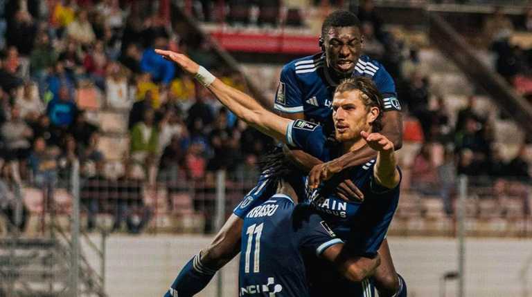 Гравці ФК Париж / фото прес-служби клубу