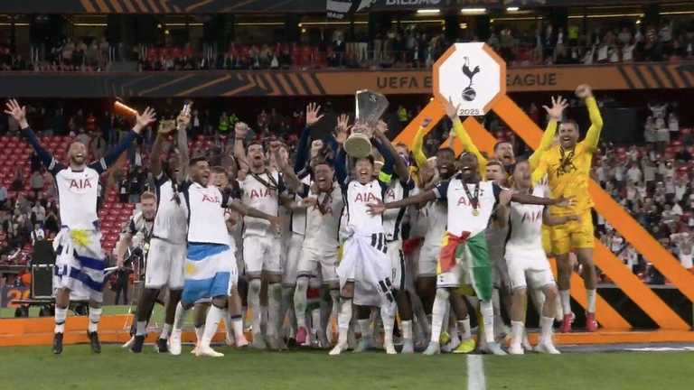 Гравці Тоттенхема / Фото ФК Тоттенхем Гравці Тоттенхема / Фото ФК Тоттенхем