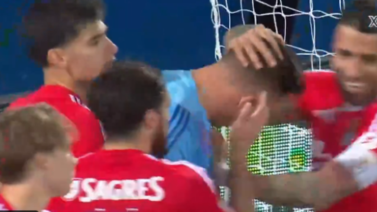 Трубін після відбитого пенальті / Скріншот Трубін після відбитого пенальті / Скріншот