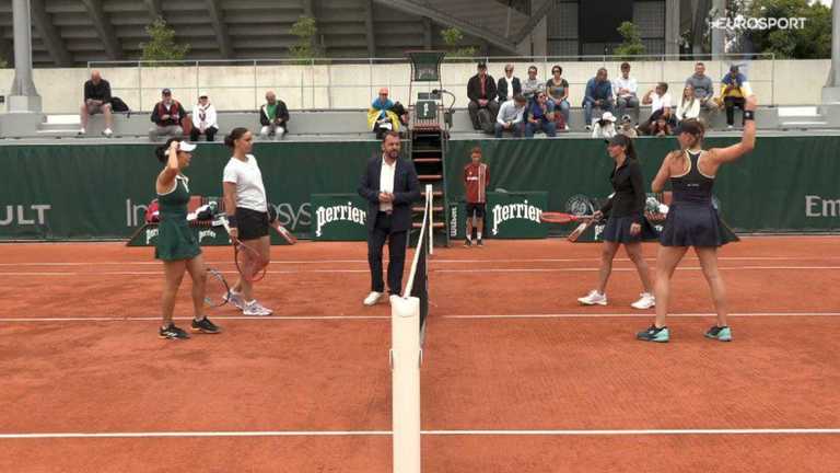 Калініна з Сюй проти Бабош і Стефані / Скріншот Калініна з Сюй проти Бабош і Стефані / Скріншот