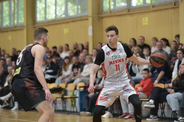 Черкаські Мавпи у непростому матчі перемогли БК Рівне і здобули бронзу Суперліги