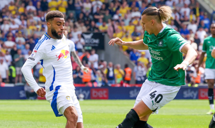 Таловеров против Лидса / Фото ФК Лидс Таловеров против Лидса / Фото ФК Лидс