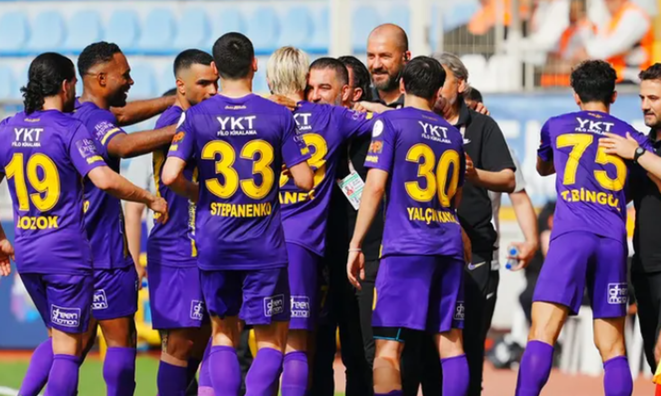 Степаненко перемогою завершив сезон і попрощався з тренером, якого сватають у Шахтар