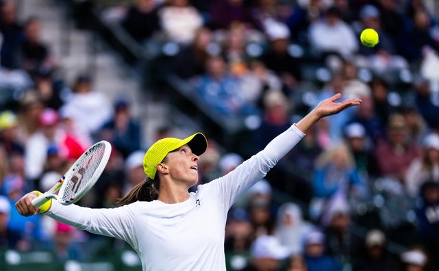 Свьонтек не помітила господарку корту та без проблем вийшла у третє коло тисячника в Римі 