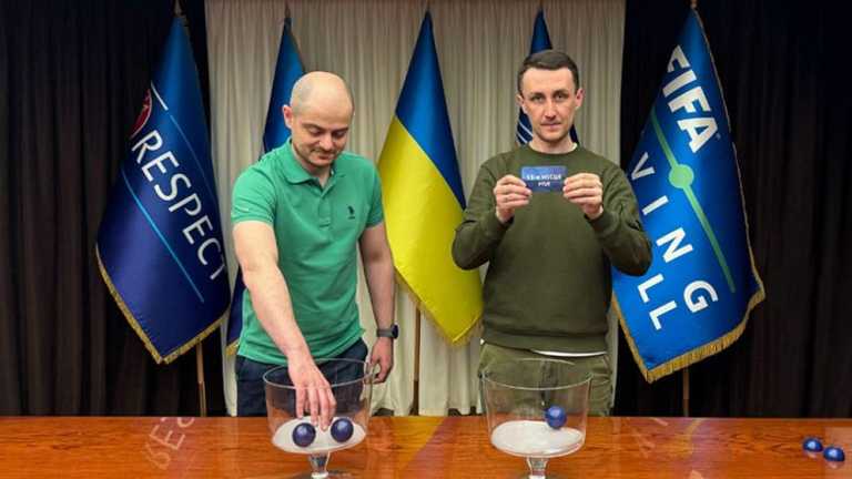 Жеребьевка плей-офф за право выступать в УПЛ / фото: УПЛ Жеребьевка плей-офф за право выступать в УПЛ / фото: УПЛ