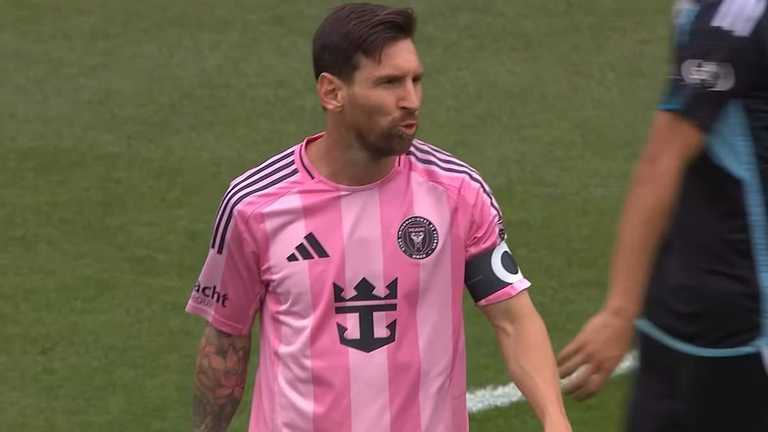 Ліонель Мессі / Скрін