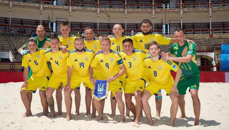 Збірна України з пляжного футболу / Фото АПФУ Збірна України з пляжного футболу / Фото АПФУ