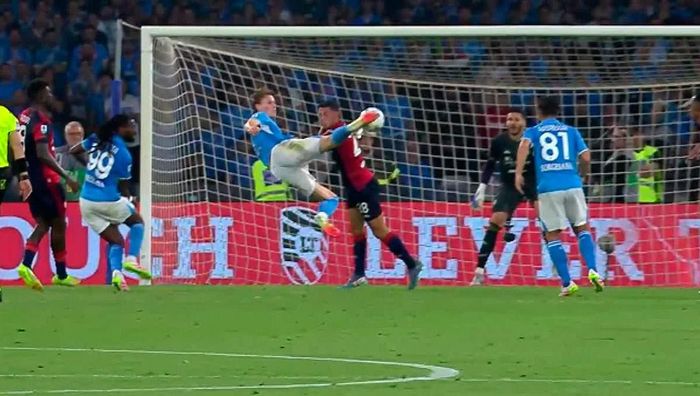 Шедевр Мактоминай в видеообзоре чемпионского матча Наполи –Кальяри –2:0 Шедевр Мактоминай в видеообзоре чемпионского матча Наполи –Кальяри –2:0