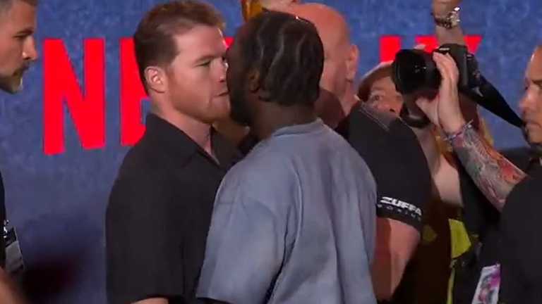 Сауль Альварес та Теренс Кроуфорд / скріншот 