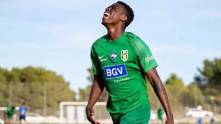 Бені Макуана / ФК Полісся Бені Макуана / ФК Полісся