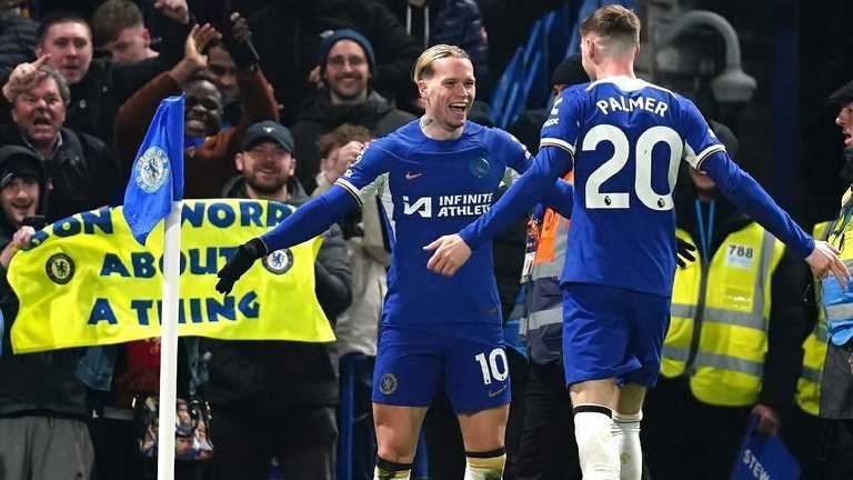 Мудрик і Палмер / Photo by John Walton/PA Images via Getty Images 