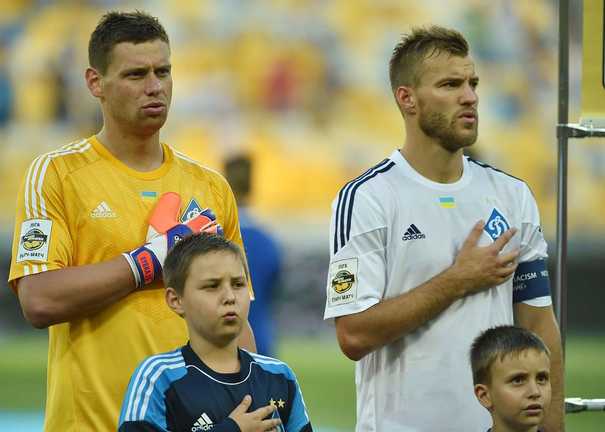 Александр Рыбка (слева) / Фото ФК Динамо