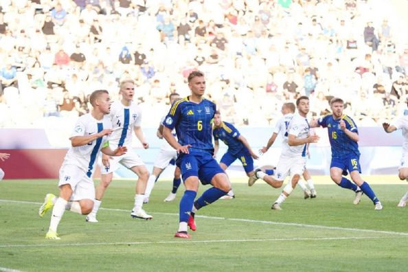 Фінські фанати виконали хіт "Путін х**ло" на матчі з Україною на Євро-2025