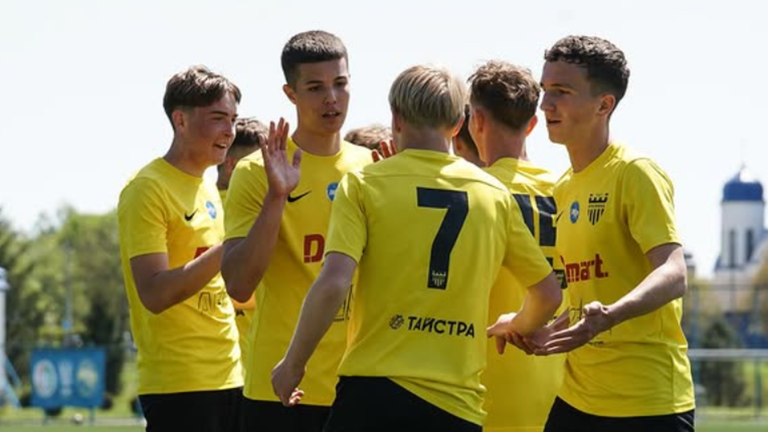 Игроки Буковины U-19 / Фото из Instagram Игроки Буковины U-19 / Фото из Instagram